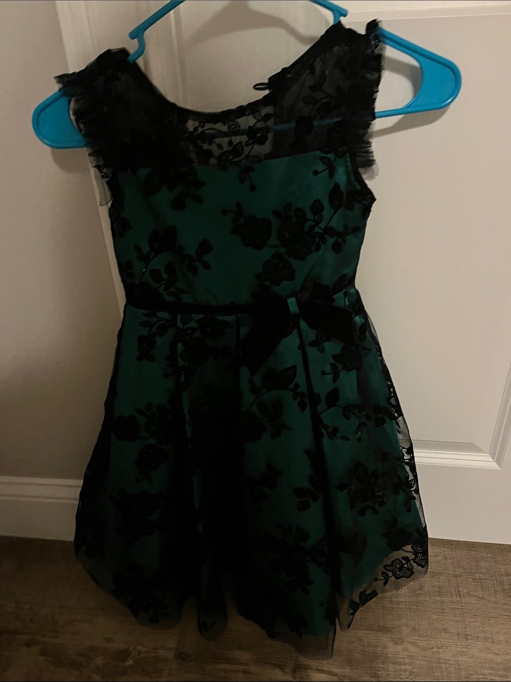 Jona Michelle Girls' Green & Black Floral Lace Overlay Party Dress size 5